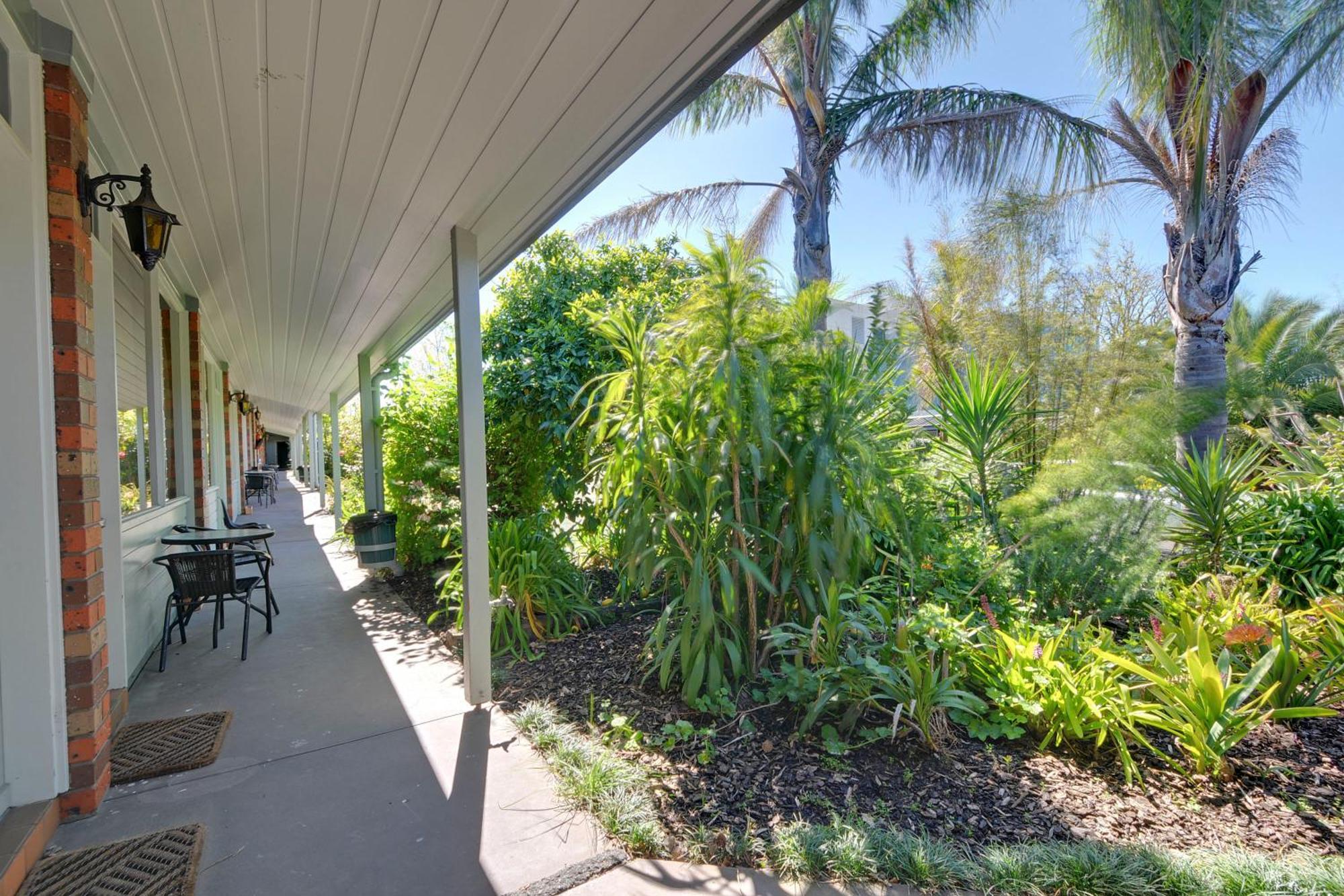 Cedar Lodge Motel Morwell Exterior photo