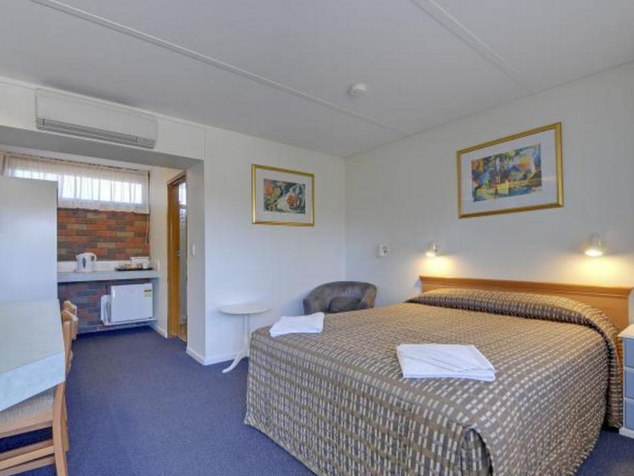 Cedar Lodge Motel Morwell Exterior photo